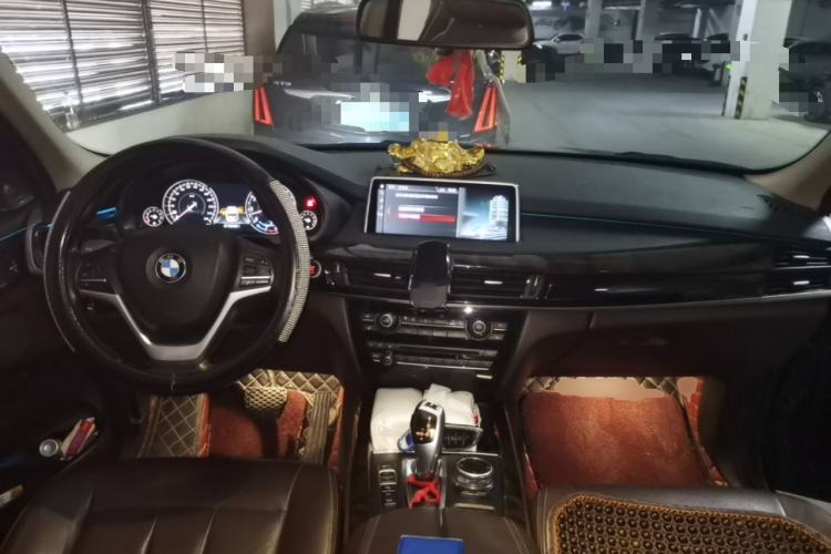 Used BMW X5 2018 xDrive35i Elegant Edition Center Console
