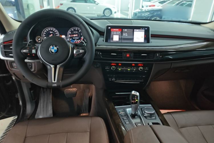 Used BMW X5 2018 xDrive35i Elegant Edition Center Console