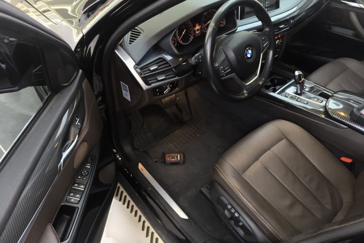 Used BMW X5 2018 xDrive35i Elegant Edition Driver Seat