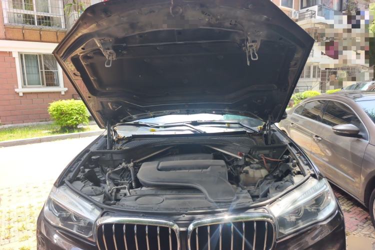 Used BMW X5 2018 xDrive28i Engine Bay