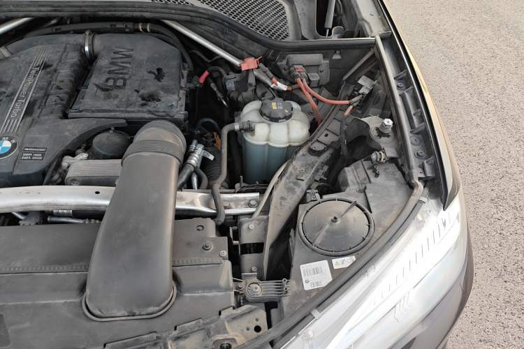 Used BMW X5  Engine Bay Left
