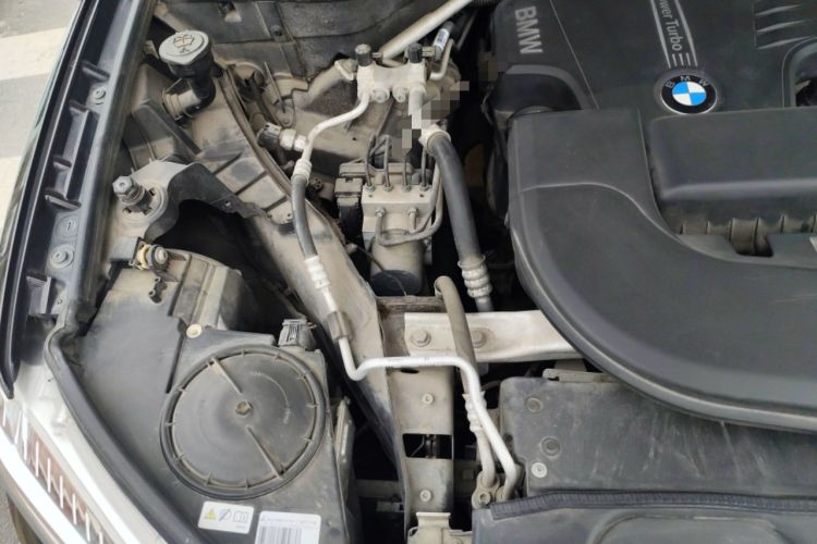 Used BMW X5 2018 xDrive28i Engine Bay Right