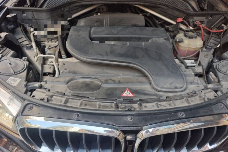 Used BMW X5 2018 xDrive28i Engine Bay