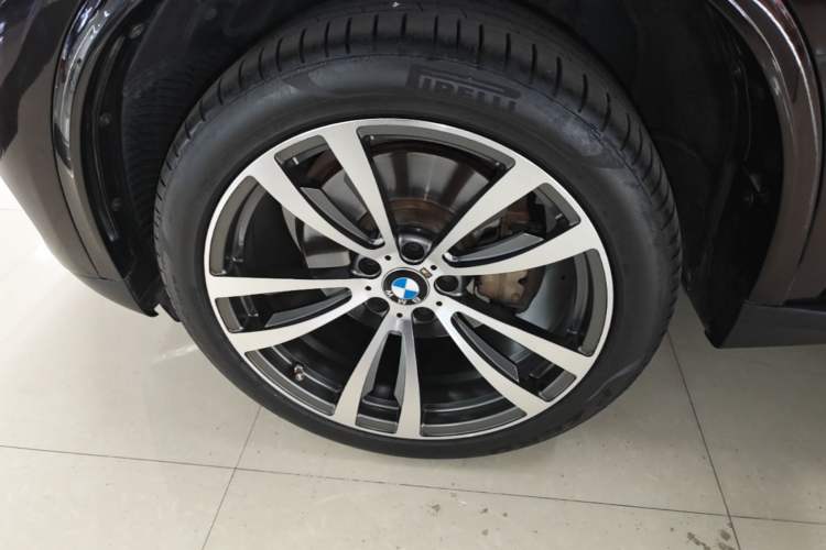 Used BMW X5 2018 xDrive35i Elegant Edition Exterior 4