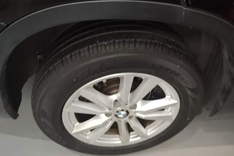 Used BMW X5 2018 xDrive35i Standard Large Screen 18-inch Wheels Middle East Version Exterior 5