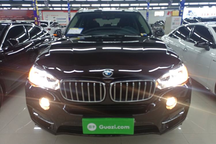 Used BMW X5 2018 xDrive28i Front