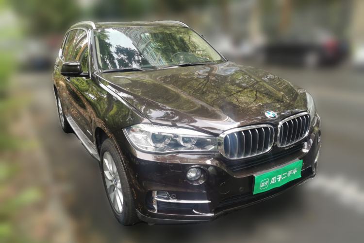 Used BMW X5 2018 xDrive28i Front Right 45 Deg