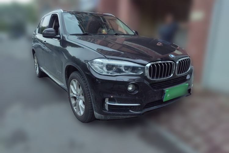 Used BMW X5 2018 xDrive28i Front Right 45 Deg