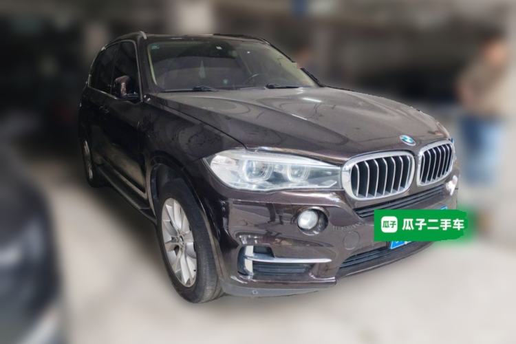 Used BMW X5 2018 xDrive28i Front Right 45 Deg