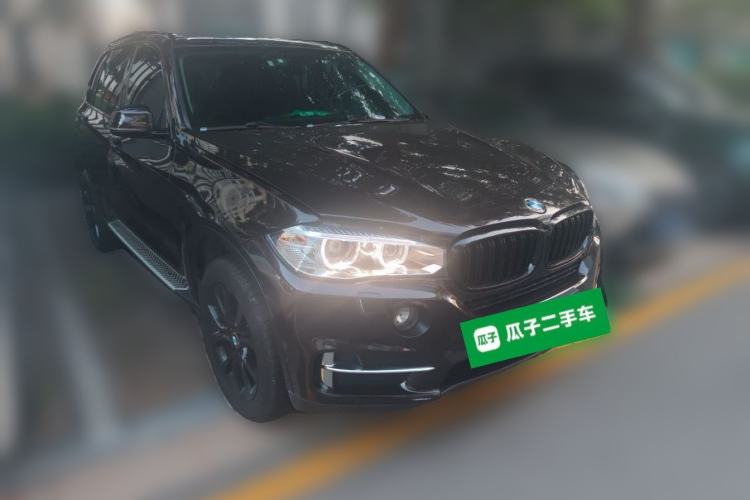 Used BMW X5 2018 xDrive28i Front Right 45 Deg