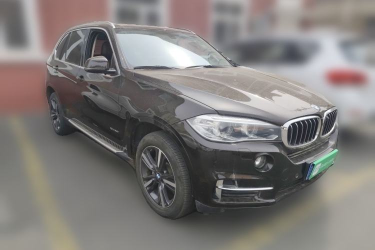 Used BMW X5 2018 xDrive35i Elegant Edition Front Right 45 Deg
