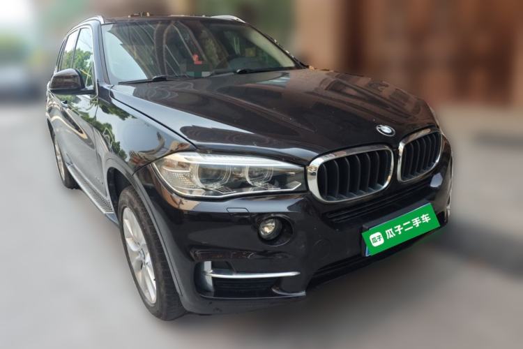 Used BMW X5 2018 xDrive28i Front Right 45 Deg