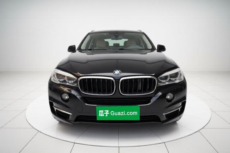 Used BMW X5 2018 xDrive28i Front