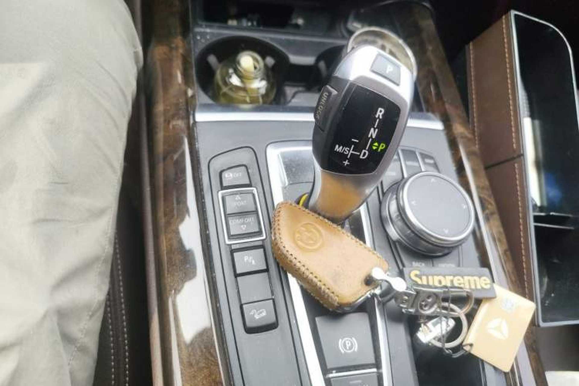 Used BMW X5 2018 xDrive35i Elegant Edition Gear Lever