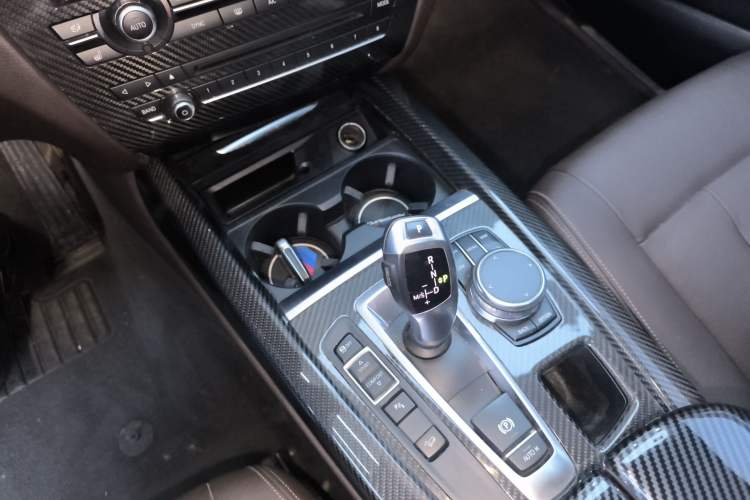 Used BMW X5 2018 xDrive35i Elegant Edition Gear Lever
