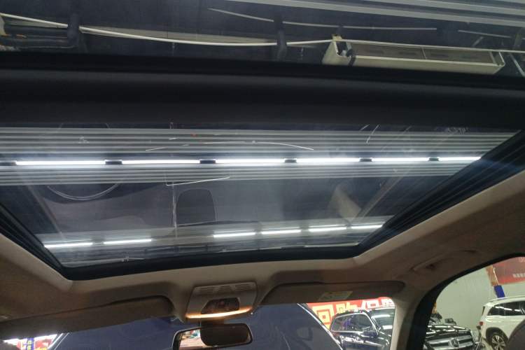 Used BMW X5 2018 xDrive28i Headliner