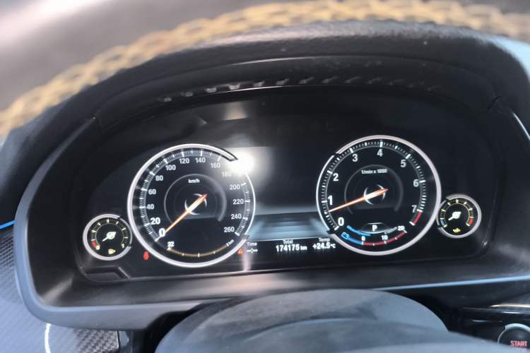 Used BMW X5 2018 xDrive35i Elegant Edition Instrument Cluster