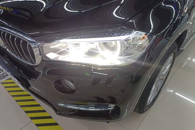 Used BMW X5 2018 xDrive28i Left Front Headlight