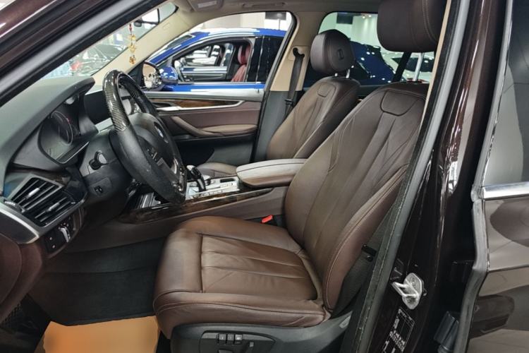 Used BMW X5 2018 xDrive28i Left Front Seat