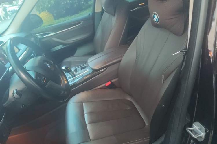 Used BMW X5 2018 xDrive28i Left Front Seat