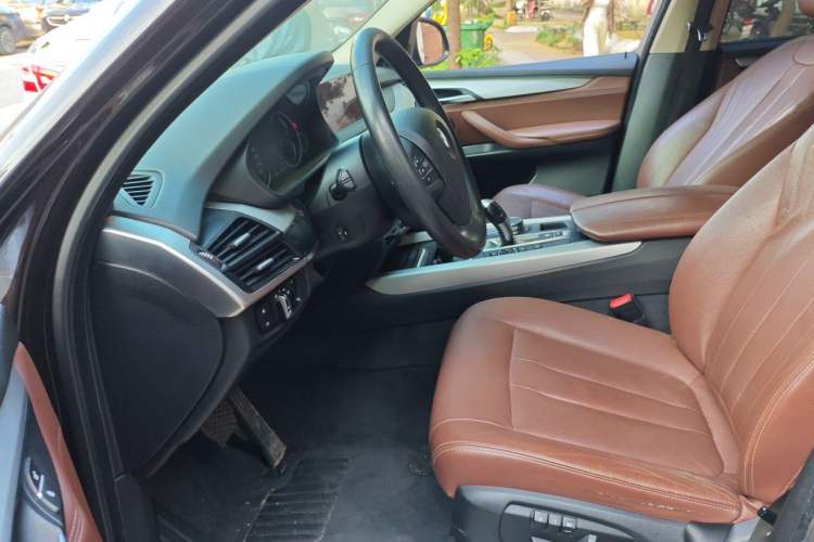 Used BMW X5  Left Front Seat