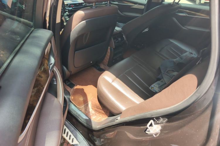 Used BMW X5 2018 xDrive28i Left Rear Seat