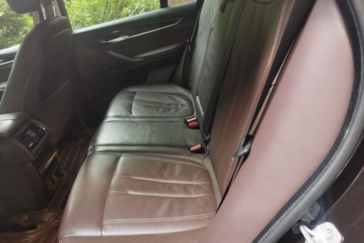 Used BMW X5 2018 xDrive28i Left Rear Seat