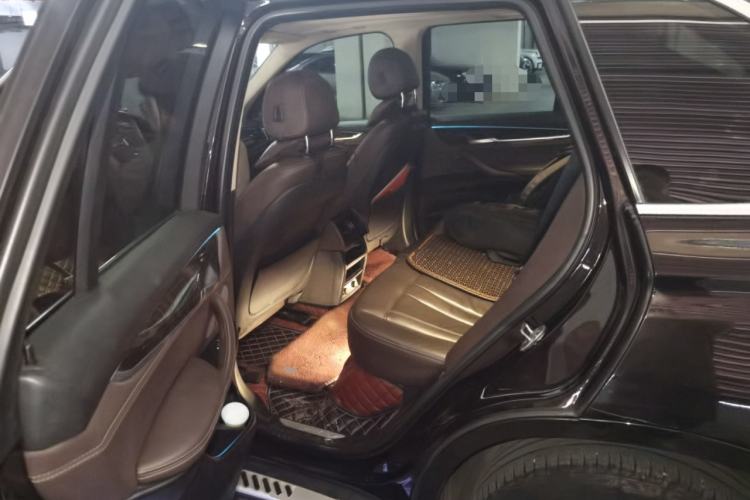 Used BMW X5 2018 xDrive35i Elegant Edition Left Rear Seat