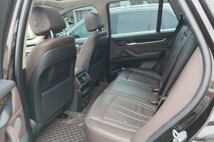 Used BMW X5 2018 xDrive28i Left Rear Seat