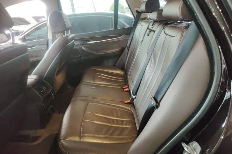 Used BMW X5 2018 xDrive28i Left Rear Seat