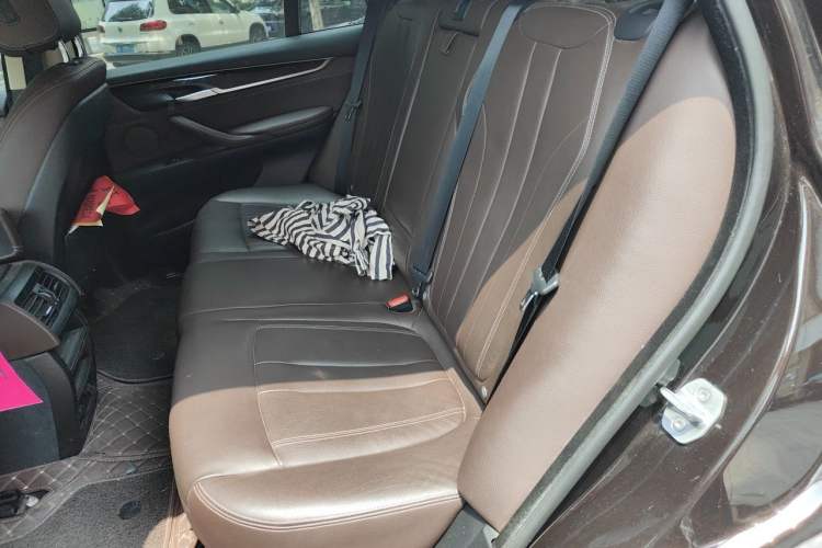 Used BMW X5 2018 xDrive28i Left Rear Seat