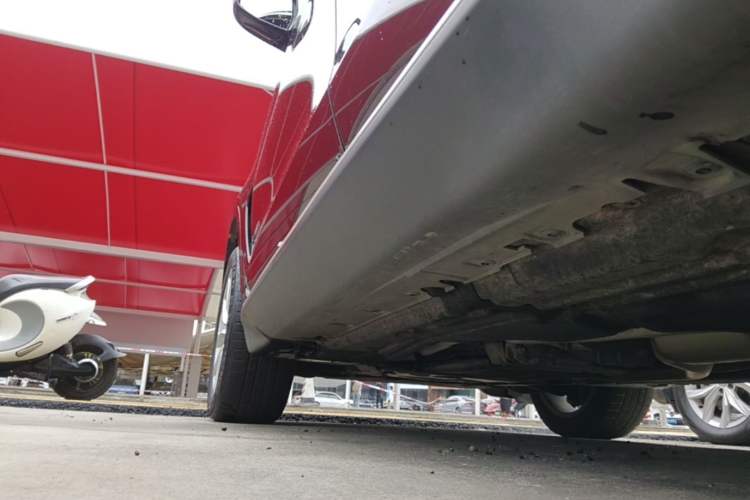 Used BMW X5 2018 xDrive28i Left Side Sill