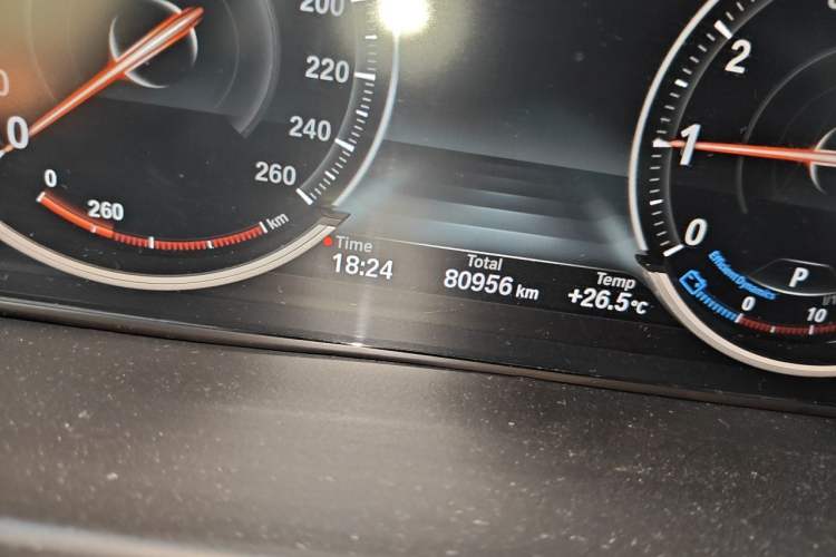 Used BMW X5  Odometer Close Up