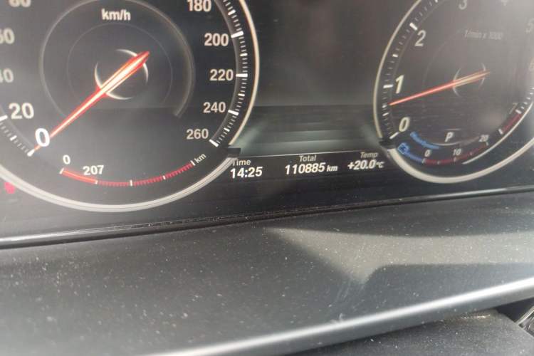 Used BMW X5 2018 xDrive35i Elegant Edition Odometer Close Up