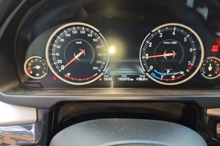 Used BMW X5  Odometer Close Up