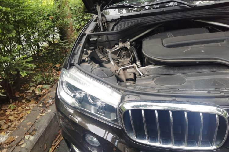Used BMW X5 2018 xDrive28i Right Front Headlight