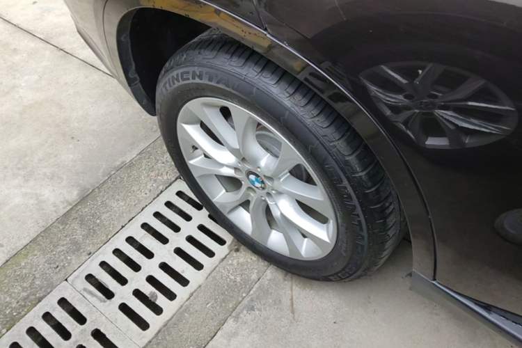 Used BMW X5 2018 xDrive28i Right Rear Wheel Hub