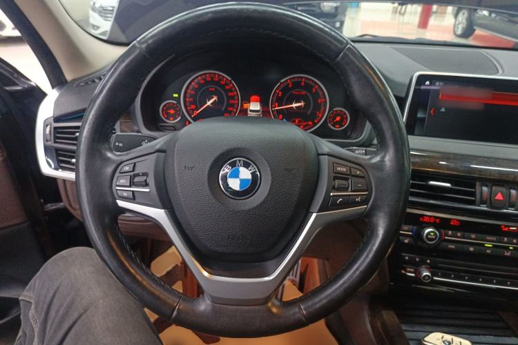 Used BMW X5 2018 xDrive28i Steering Wheel