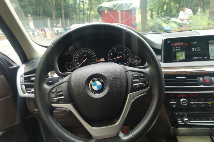 Used BMW X5 2018 xDrive28i Steering Wheel