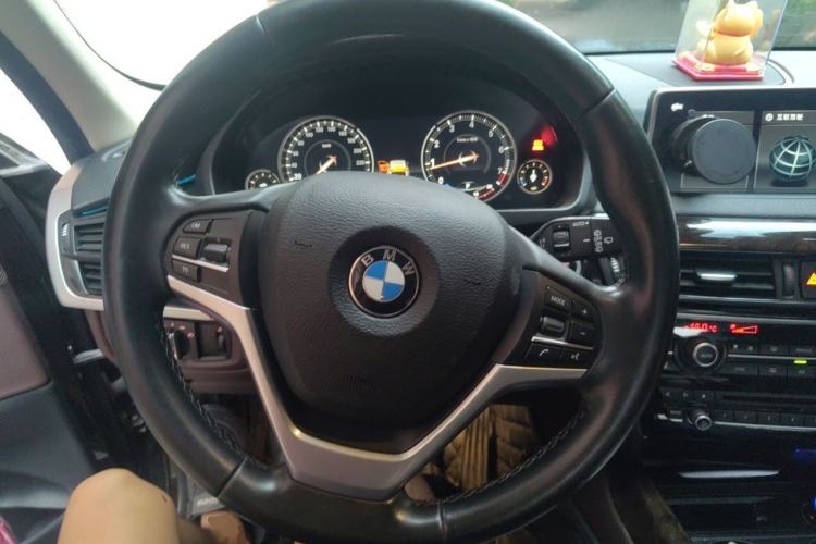 Used BMW X5 2018 xDrive28i Steering Wheel