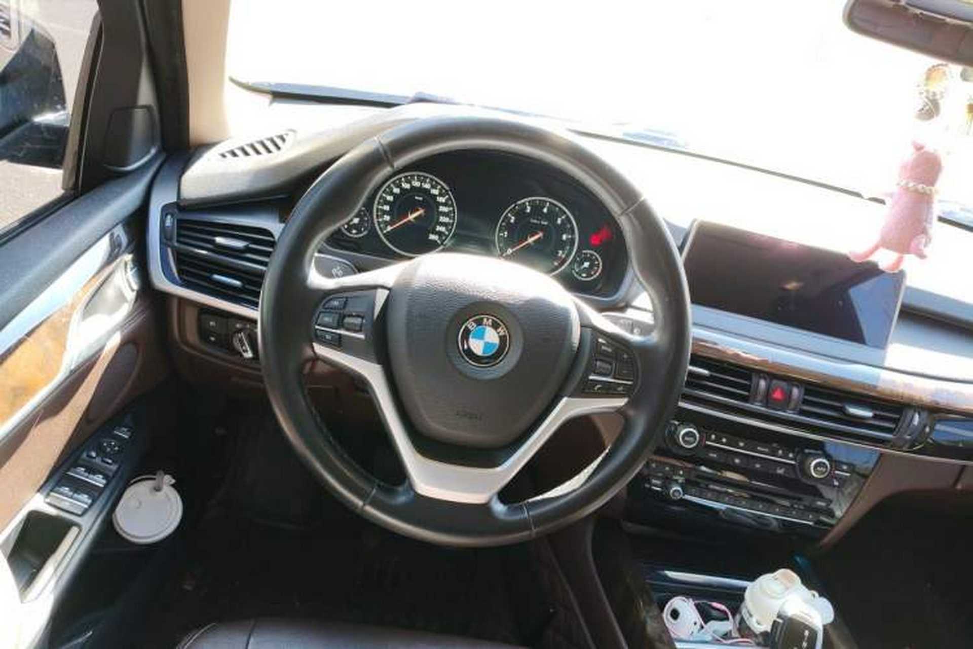 Used BMW X5 2018 xDrive28i Steering Wheel
