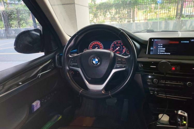Used BMW X5 2018 xDrive28i Steering Wheel