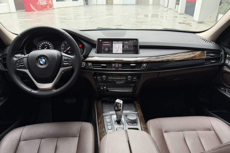 Used BMW X5 2018 xDrive28i Steering Wheel