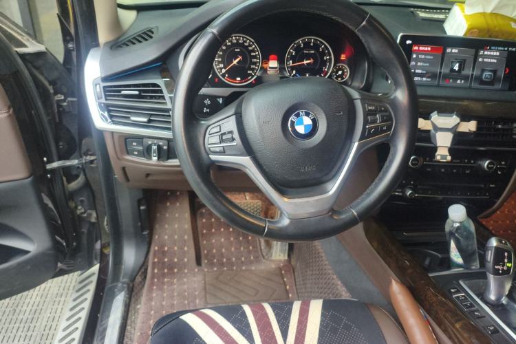 Used BMW X5 2018 xDrive28i Steering Wheel