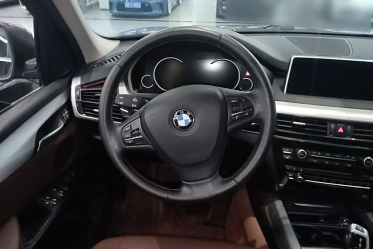 Used BMW X5 2018 xDrive35i Standard Large Screen 18-inch Wheels Middle East Version Steering Wheel