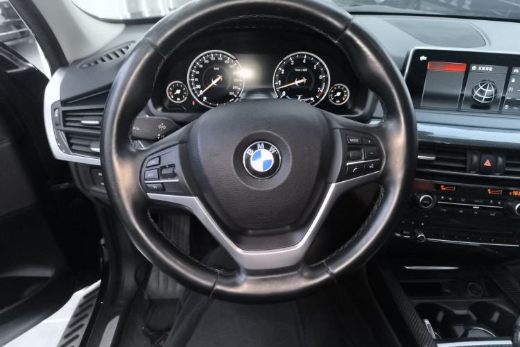 Used BMW X5 2018 xDrive35i Elegant Edition Steering Wheel