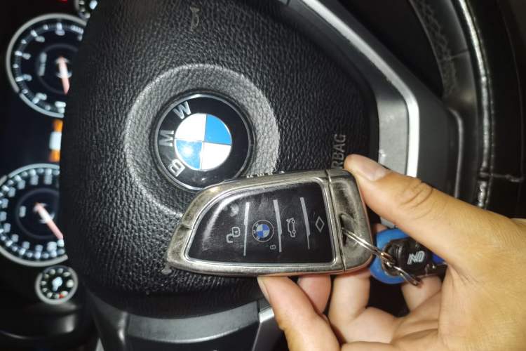 Used BMW X5 2018 xDrive35i Elegant Edition Vehicle Key