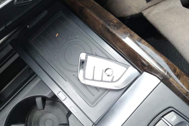 Used BMW X5 2018 xDrive28i Vehicle Key