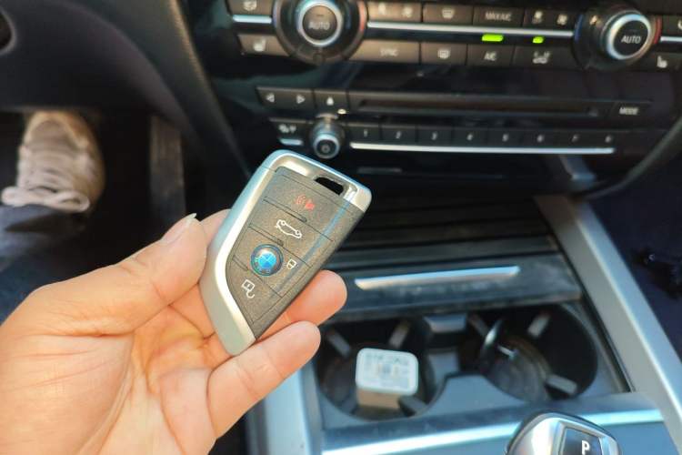 Used BMW X5  Vehicle Key
