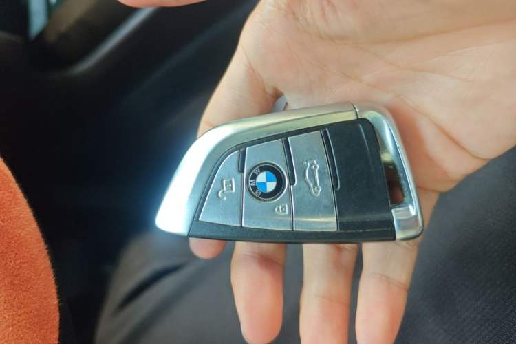 Used BMW X5 2018 xDrive28i Vehicle Key